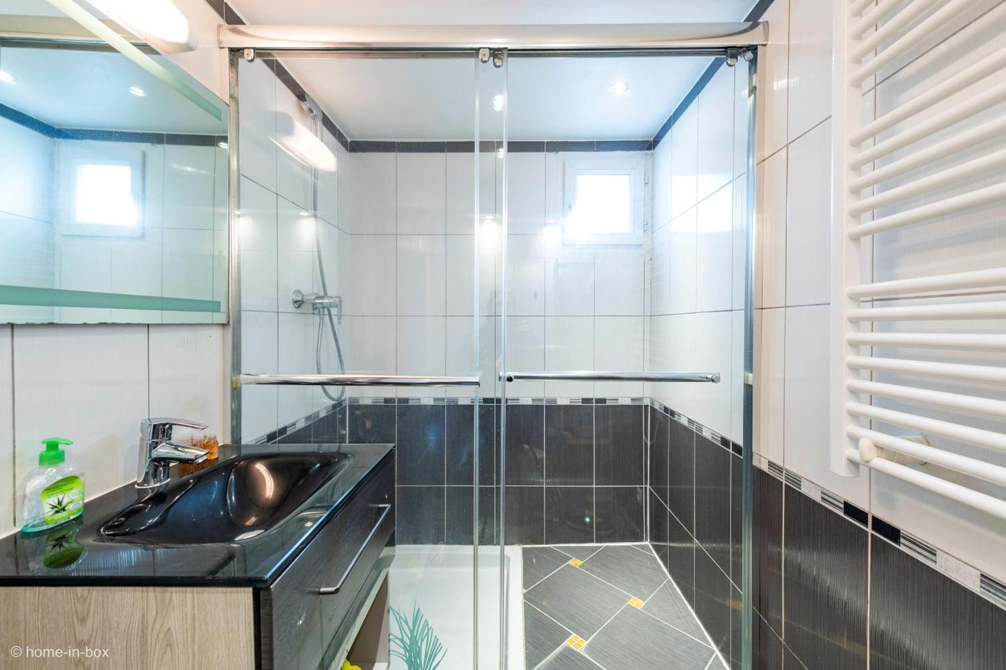 Appartement Spacieux 2 Ch - 2 Sdb - Proche Paris Et Disneyland Noisy-le-Grand ภายนอก รูปภาพ